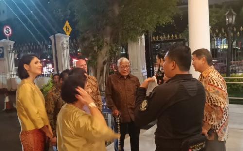 Presiden Prabowo Ajak Keluarga Besar Makan Malam di Istana