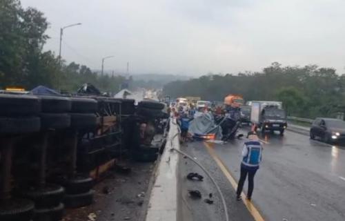 Kecelakaan Beruntun di Tol Cipularang, Status Uji Kir Truk Maut Masih Berlaku hingga 2025