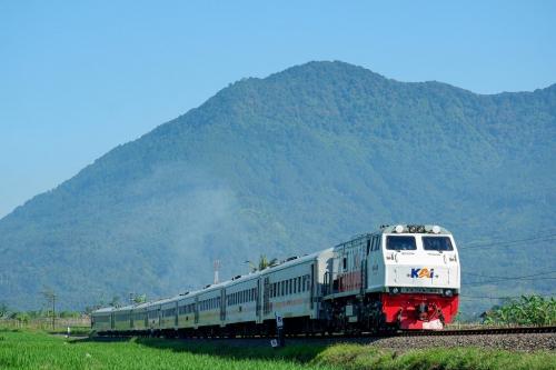 Pengguna KAI Capai 378 Juta Penumpang Januari–Oktober 2024