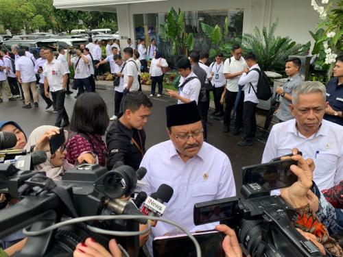 Ada Bansos Berlabel Bantuan Wapres, Mensos: Tidak Ada yang Perlu Dipermasalahkan