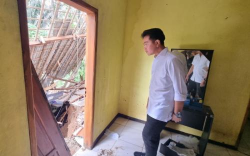 Tinjau Lokasi Bencana Sukabumi, Gibran Minta Warga di Zona Bahaya Segera Dievakuasi