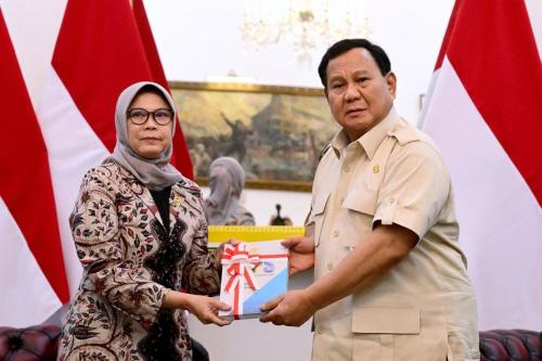 Prabowo Terima Laporan dari BPK, Empat Kementerian Dapat Opini Wajar Dengan Pengecualian