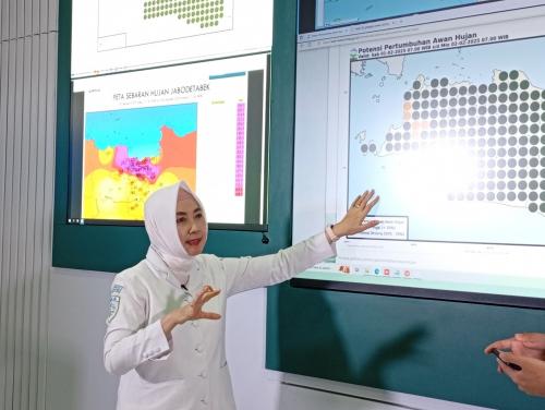 Jabar, Jateng, hingga Jatim Berpotensi Hujan Lebat-Ekstrem pada 1-2 Februari 2025