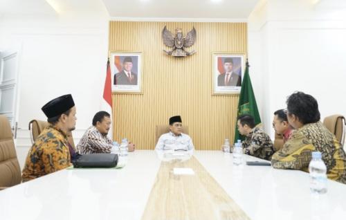 Dukung Hilirisasi dan Industrialisasi, Wamenag Apresiasi Program Pertanian Pesantren