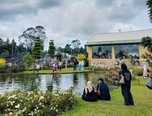 4 Wisata Bandung Terbaru 2025 yang Sedang Hits, Wajib Dikunjungi