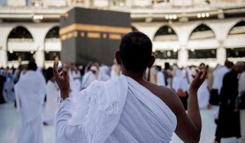 Intip Estimasi Biaya Umrah untuk 3 Orang 2025