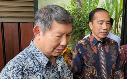 Bawa Pesan dari Presiden Prabowo, Hashim Djojohadikusumo Temui Jokowi di Solo