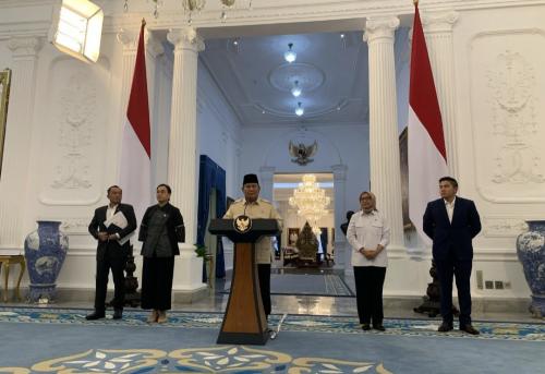 Prabowo Sebut THR ASN, TNI, Polri, Hakim Cair 100 Persen