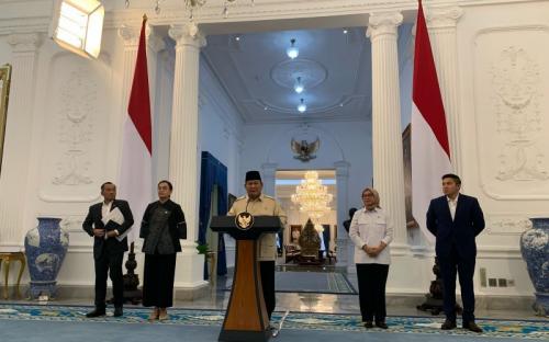 Presiden Prabowo: Gaji ke-13 ASN, PNS, TNI-Polri Cair Juni 2025 