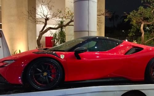 Begini Penampakan Mobil Mewah yang Disita Kasus Suap Putusan Lepas Kasus Korupsi CPO