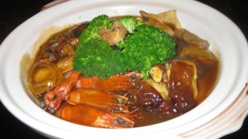 Kenali Ciri-Ciri Makanan Oriental dan Kontinental, dari Bumbu hingga Cara Memasak