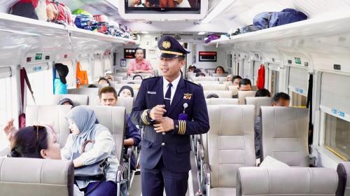 603 Ribu Orang Naik Kereta Api saat Libur Panjang Kenaikan Yesus Kristus 
