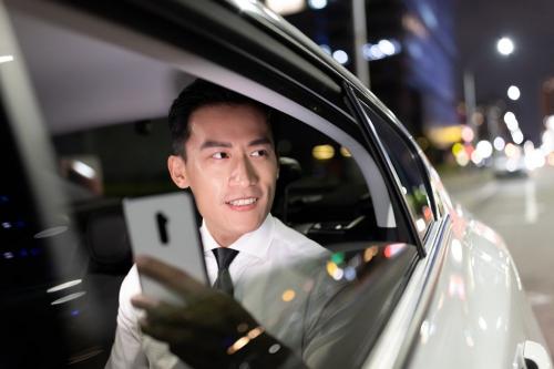 Sewa Mobil: Solusi Hemat untuk Perjalanan Bisnis Berkala