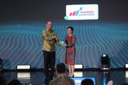 MDLA Raih IDX Channel Anugerah ESG 2025 atas Implementasi Armada Ramah Lingkungan