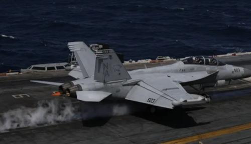 Jet dan Helikopter Angkatan Laut AS Jatuh di Laut Cina Selatan, Para Awak Selamat