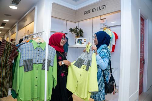 Lewat Tenun Modern dan Pameran BRI, Kriti by Lusy Jajaki Potensi di Pasar Global