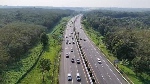 Volume Kendaraan di Tol Cipali Melonjak Hampir 2 Kali Lipat