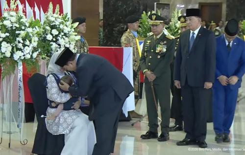Momen Prabowo Sampaikan Belasungkawa kepada Keluarga Prajurit TNI yang Gugur di Lebanon