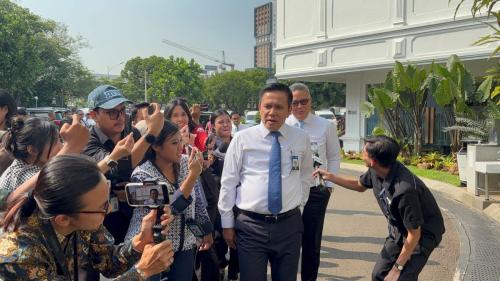 Prabowo Panggil Wamenkeu, Danantara, hingga Direksi Bank Himbara ke Istana