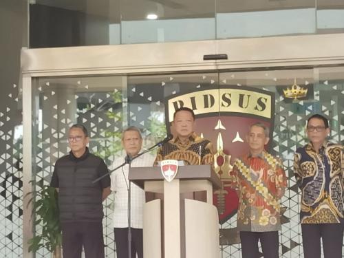 Usut Kasus Eks Jampidsus Febrie, Komisi III DPR Minta Kejagung Bentuk Tim Penyidik Independen