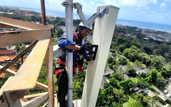 XLSMART (EXCL) Pangkas Rugi Bersih Jadi Rp994 Miliar pada Semester I-2026