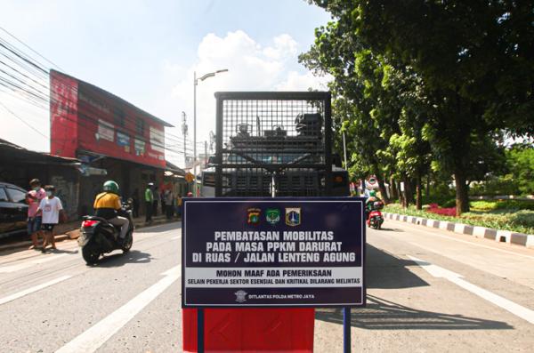 Penyekatan lenteng agung