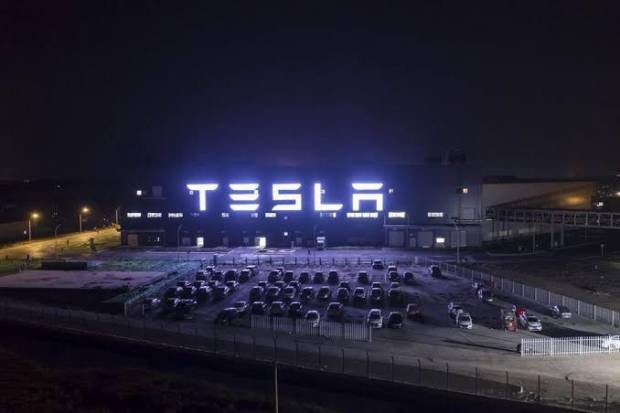 Airbag Pengemudi Berpotensi Rusak, Tesla Recall Dua Unit Produksinya (FOTO:MNC Media)