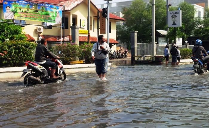 Ilustrasi banjir musiman di Bekasi