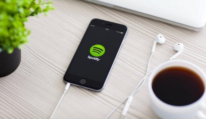 Wujudkan Permintaan Adele, Spotify Hapus Tombol Shuffle Album Page