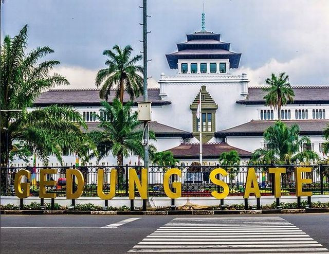 Catat Ini  Daftar  Ruas Jalan  di  Bandung  yang  Ditutup  dan 