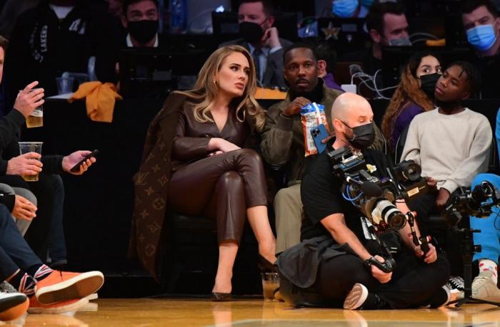 Adele mengucapkan terima kasih kepada Spotify karena telah mengabulkan permintaannya menghapus fitur shuffle. (Foto: MNC Media)