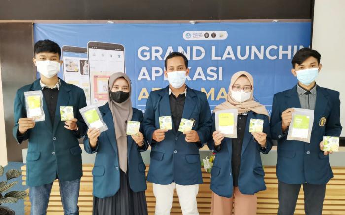 Mahasiswa Universitas Brawijaya (UB) membuat aplikasi marketplace yang menjual produk kreasi mahasiswa. (Foto: MNC Media)