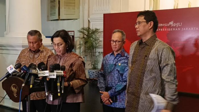 Sri Mulyani cs Temui Jokowi, Lapor soal Kondisi Ekonomi RI hingga APBN (foto raka dwi)