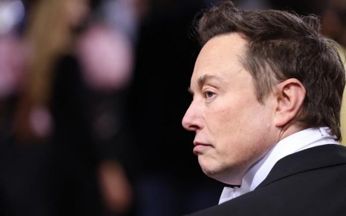 Kekayaan Elon Musk sebesar USD298 miliar. Namun dalam tiga hari terakhir kekayaan Musk berkurang USD35 miliar (Rp592 triliun). (Foto: MNC Media)