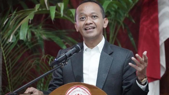 Bahlil Pertimbangkan Kendaraan Pelat Kuning Masih Dapat Subsidi BBM (foto mnc media)