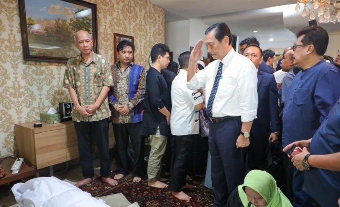 Luhut Kenang Sosok Faisal Basri, Sebut Indonesia Kehilangan Pemikir Besar. (Foto: Iqbal/MNC Media)