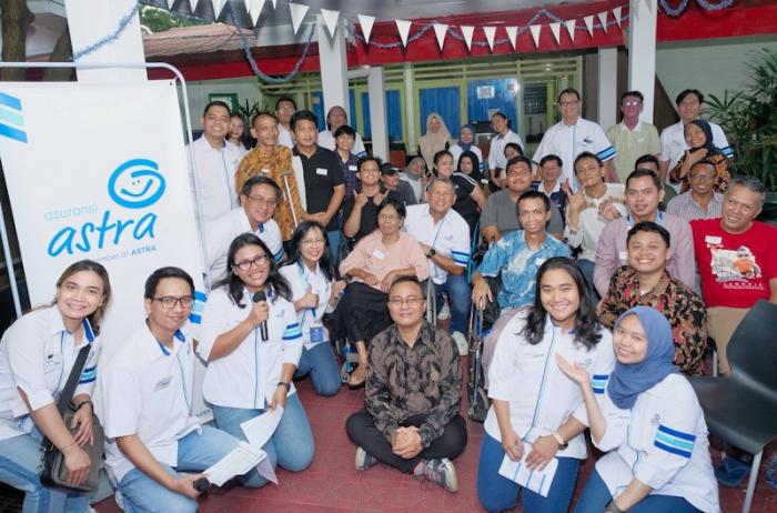 Memperingati usia ke-69, Asuransi Astra merayakan perjalanannya dengan sederhana bersama beberapa yayasan serta sekolah penyandang disabilitas