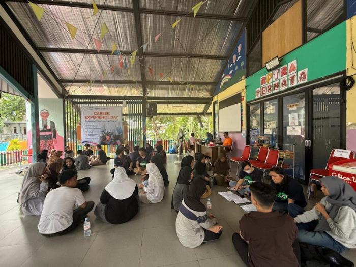 Inisiatif tersebut mendukung upaya-upaya di bidang kesehatan, sanitasi, dan kesejahteraan masyarakat di berbagai wilayah di Indonesia.