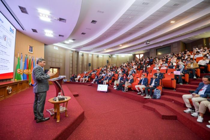Melalui sinergi tersebut, BTN juga membuka kesempatan bagi mahasiswa Unpad untuk mendapatkan pengalaman di industri perbankan