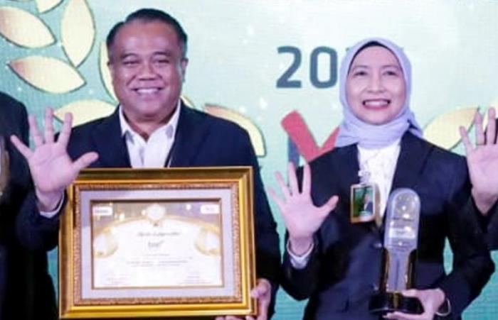 Bank BSN menorehkan prestasi gemilang dengan berhasil meraih penghargaan  pencapaian tertinggi diraih melalui kategori The Best Sharia Banking