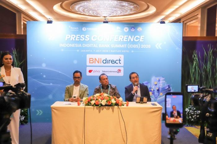 Sebagai asosiasi payung yang menaungi para penyelenggara financial technology (fintech) dan keuangan digital di Indonesia, AFTECH mewadahi lebih dari 200 perusa