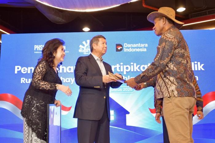 PHSI dan BTN menyerahkan 30 unit rumah layak huni beserta SHM kepada para pahlawan Indonesia