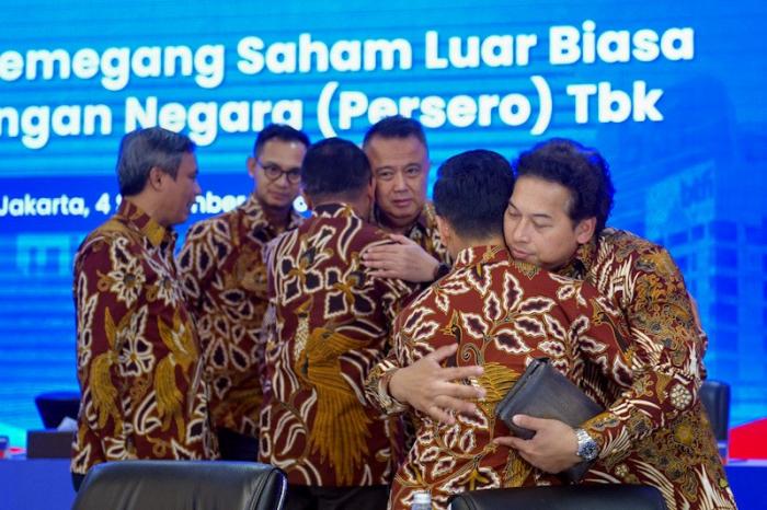 RUPSLB menetapkan perubahan lima dari 12 anggota Direksi BTN sebagai bagian dari regenerasi dan peremajaan pengelolaan Perseroan