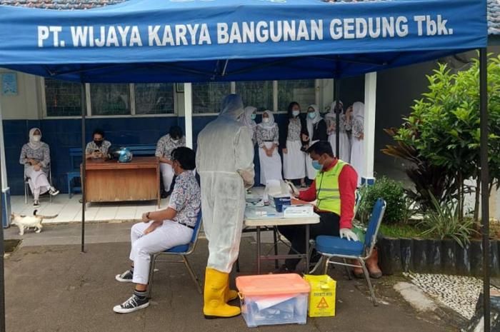 Terdapat empat program kegiatan antara lain pembagian sembako, biutifikasi fasilitas umum, pembuatan kran air serta WIKA Mengajar yang dilaksanakan secara darin