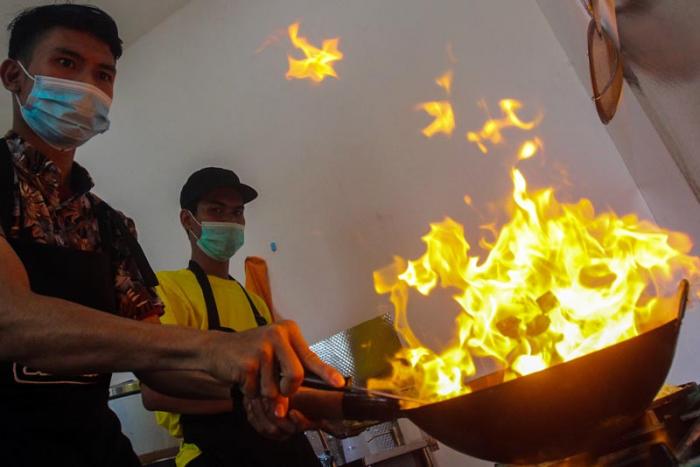 Saat ini usaha waralaba kuliner mulai bergeliat di tengah situasi pandemi Covid-19.