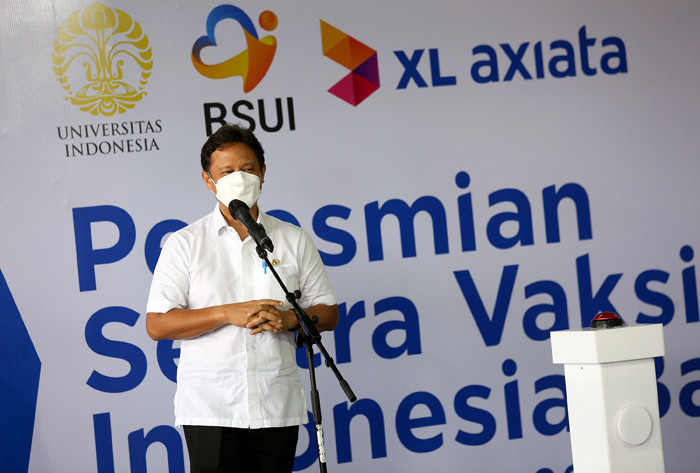 Menteri Kesehatan Budi Gunadi Sadikin memberikan kata sambutan saat acara Peresmian Sentra Vaksinasi Indonesia Bangkit di Depok, Jawa Barat, Kamis (25/3/2021).