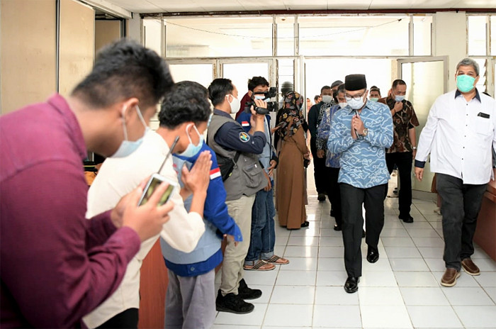 Gubernur Jawa Barat Ridwan menghadiri Musyawarah Nasional (Munas) BEM Seluruh Indoensia ke-XIV, di kampus Universitas Andalas Padang, Selasa (30/3/2021).