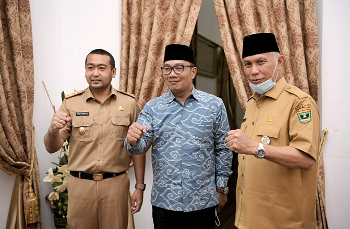 Pertemuan tersebut membahas potensi kerjasama di sejumlah bidang dalam rangka pembangunan di kedua provinsi tersebut.