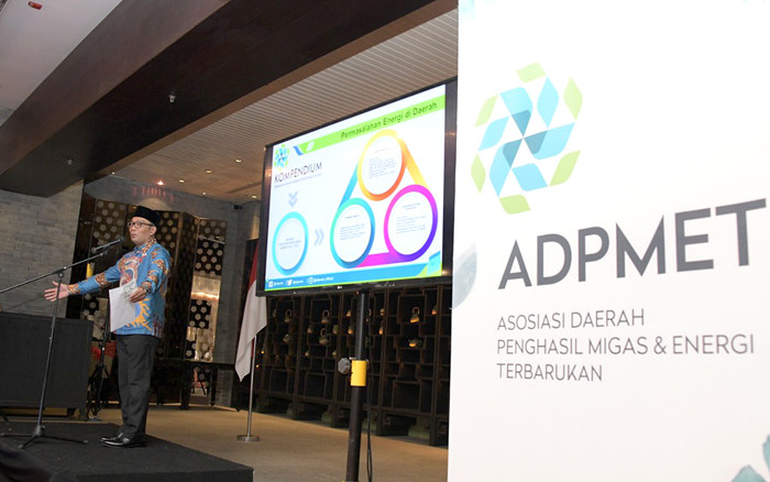 Gubernur Jawa Barat M Ridwan Kamil yang juga ketua ADPMET menghadiri forum daerah ADPMET di Medan, Sumatera Utara, Rabu (31/3/2021).