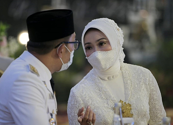 Gubernur Jawa Barat Ridwan Kamil mengkampanyekan Gerakan Nasional Bangga Buatan Indonesia (BBI) Jawa Barat secara hybrid di Kota Bandung, Sabtu (3/4/2021).